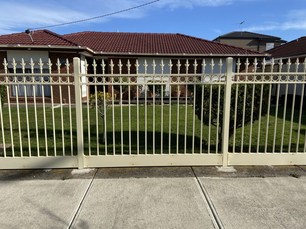 The Benefits of Installing Residential Fencing in Victoria - Diamond ...