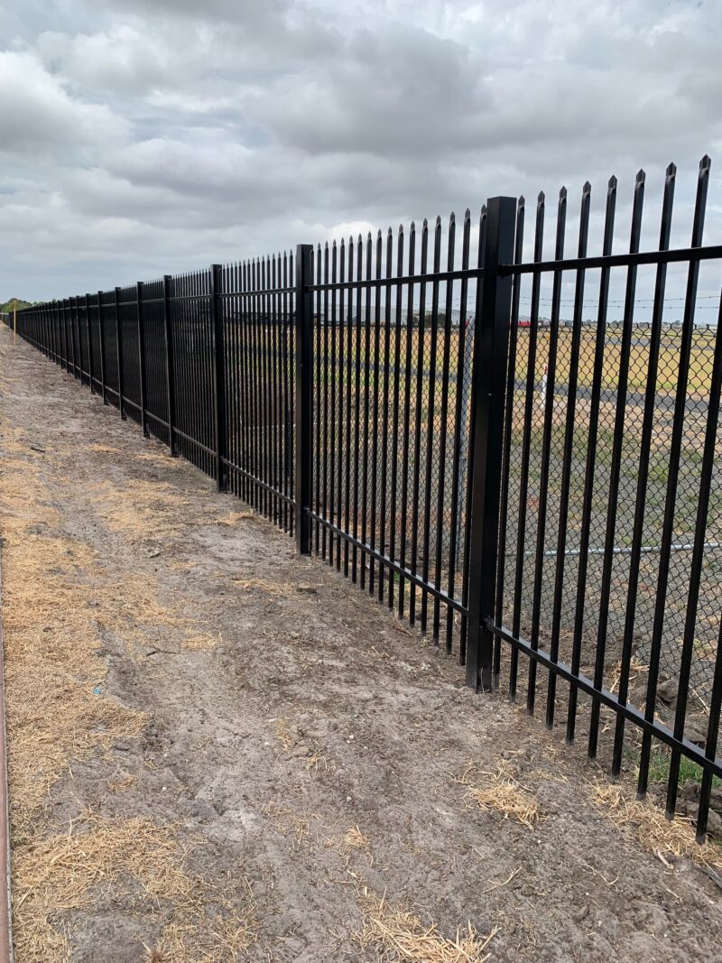 Concrete vs Steel Fence Posts - Diamond Fence (Aust) Pty Ltd